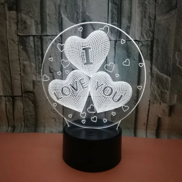 I Love You 3D lampe. Masser af hjerter og kærlighed. Farveskift mellem 7 farver. – dekorationslys — produktfoto