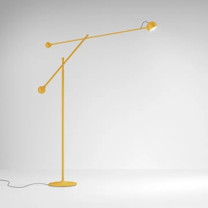 Artemide IXA Gul – gulvlampe — produktfoto