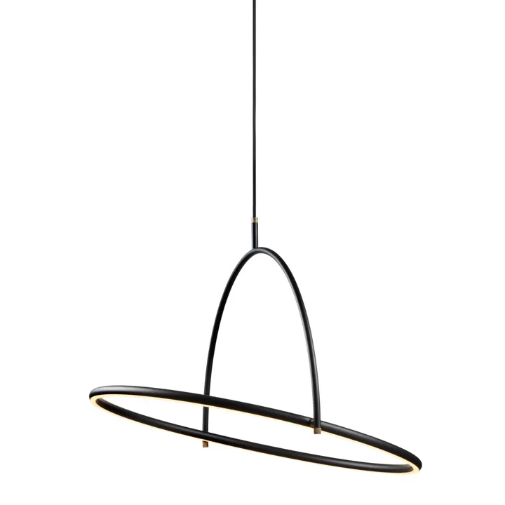 Halo Design Tilt Chandelier Ø60 Sort – lysekrone — produktfoto