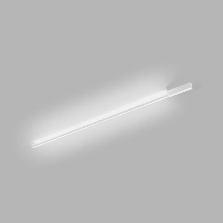 LIGHT-POINT Stripe C/W 2000 Switch Tune 2700K/3000K - LED Hvid – væglampe — produktfoto