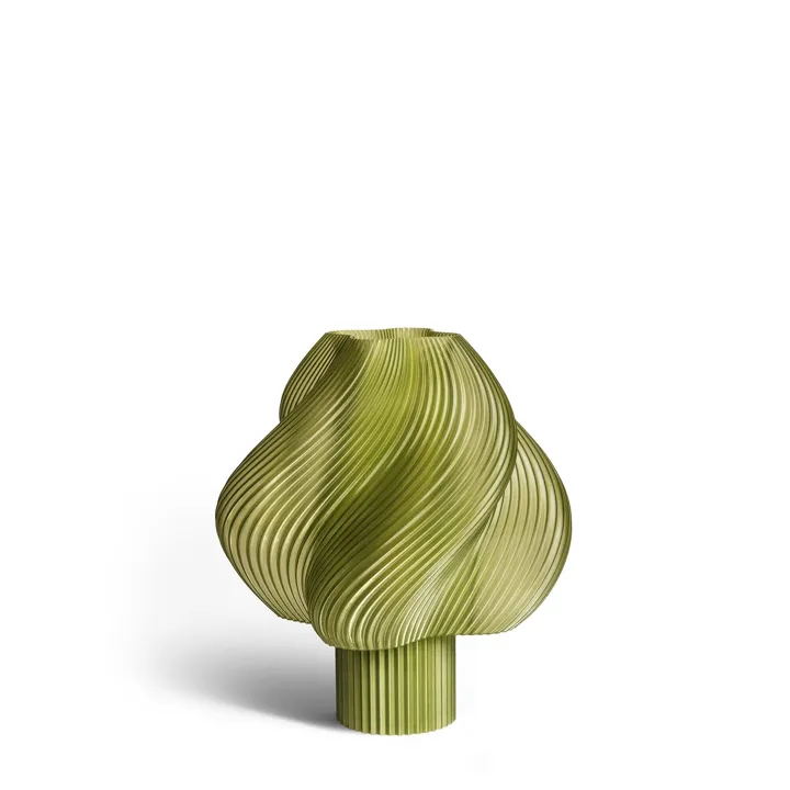 Créme Atelier Crème Atelier Soft Serve Oliven – transportabel bordlampe — produktfoto