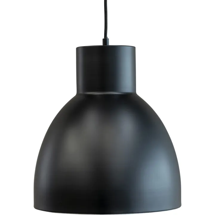 Dyberg Larsen Coast , sort, Ø30 cm – pendel — produktfoto