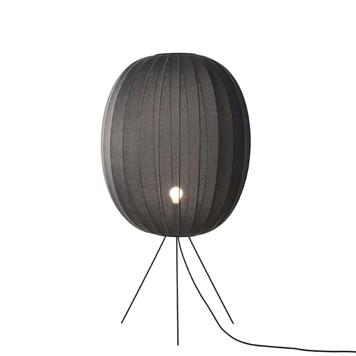 Made By Hand Knit-Wit 65 High Oval Medium Sort – gulvlampe — produktfoto