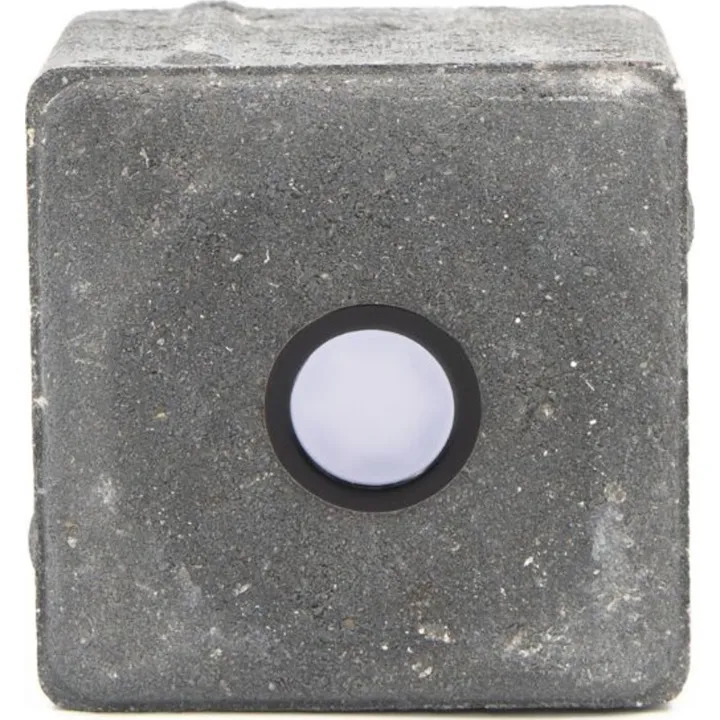 Light By Juul Light By Juhl betonflise med Cosmos sort spot, 10x10x6 cm, antracit – udendørslampe — produktfoto