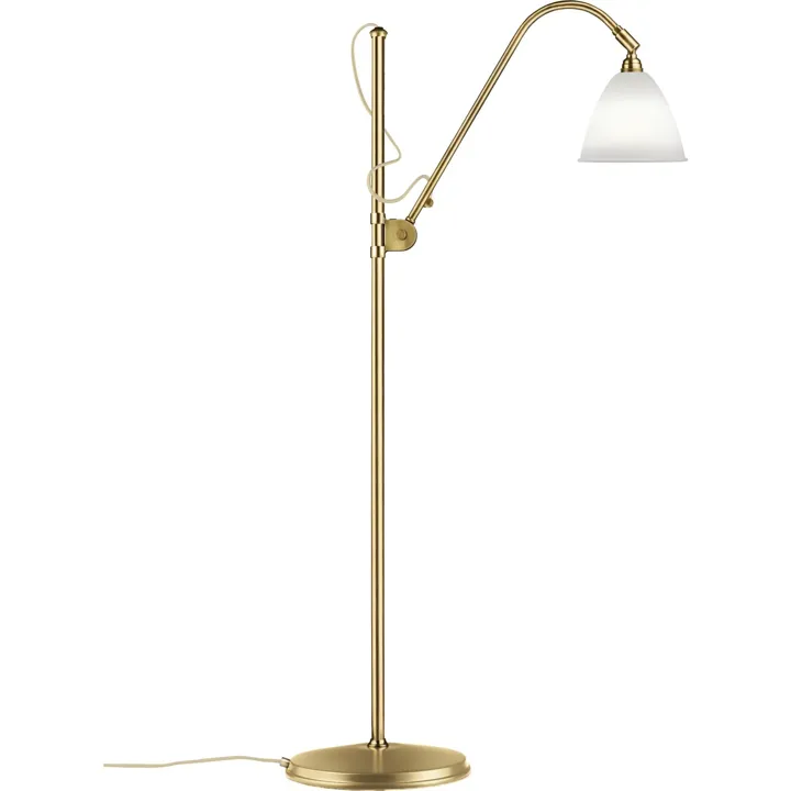 GUBI Bestlite BL3S Messing/Porcelæn – gulvlampe — produktfoto