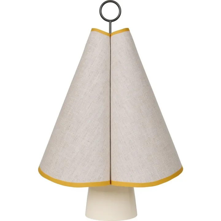 GUBI Hornbæk Transportable Lampe Poppy Yellow – bordlampe — produktfoto