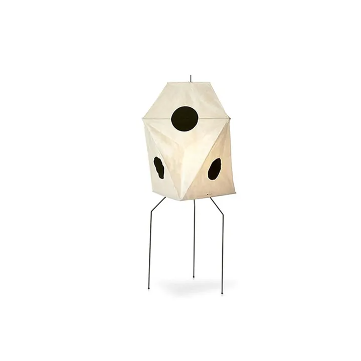 Vitra Akari UF3-Q Hvid – gulvlampe — produktfoto