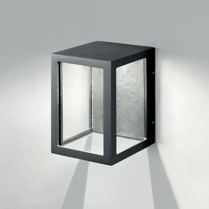 LIGHT-POINT Lantern W2 Sort – væglampe — produktfoto