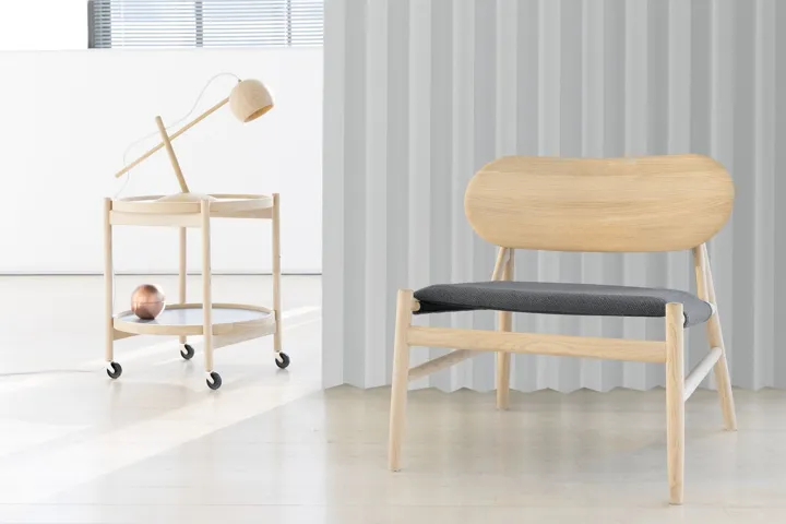 Brdr. Krüger Lune Egetræ Hvid Olieret – bordlampe — produktfoto