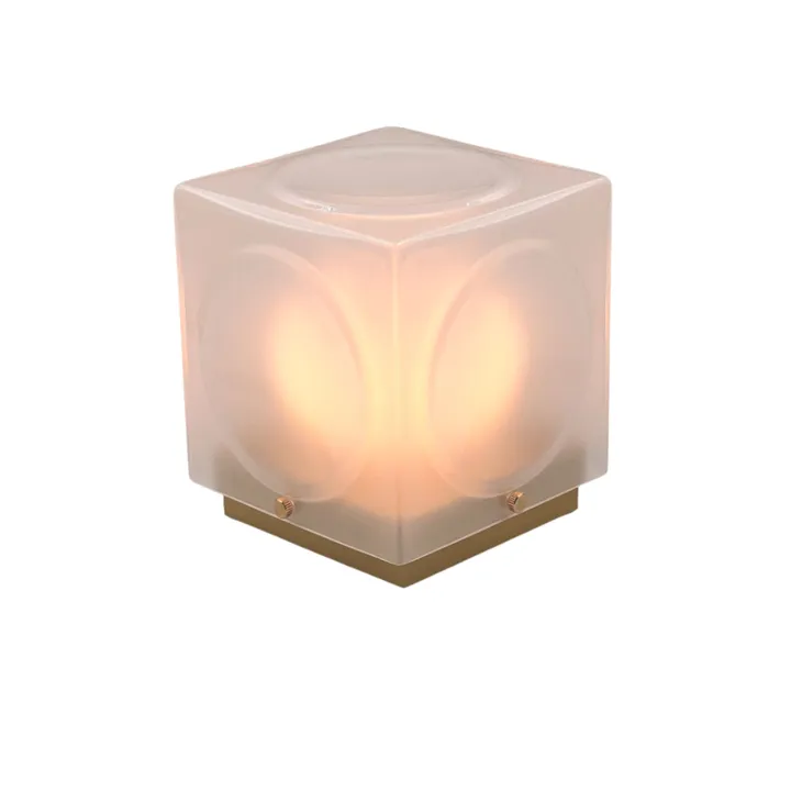 Lee Broom Chant Frostet/Guld – transportabel bordlampe — produktfoto