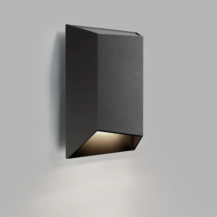 LIGHT-POINT Facet Down Sort W2 LIGHT-POINT – væglampe — produktfoto