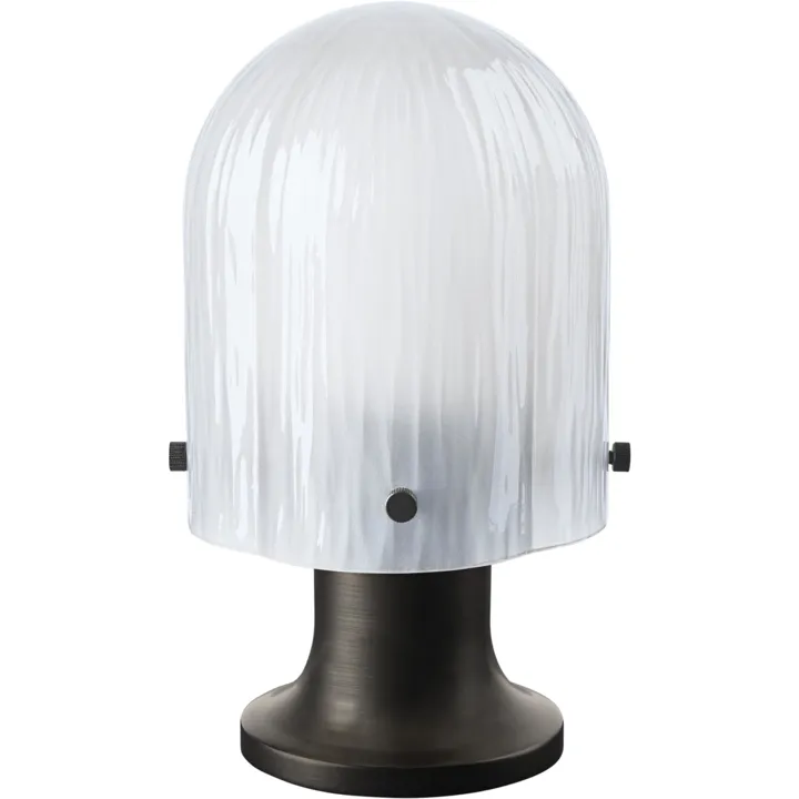 GUBI Seine Bruneret Messing/Hvid – transportabel bordlampe — produktfoto
