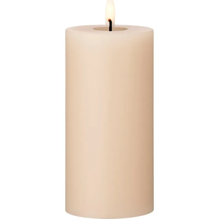 ester & erik LED bloklys, creme, 15 cm – LED-stearinlys — produktfoto