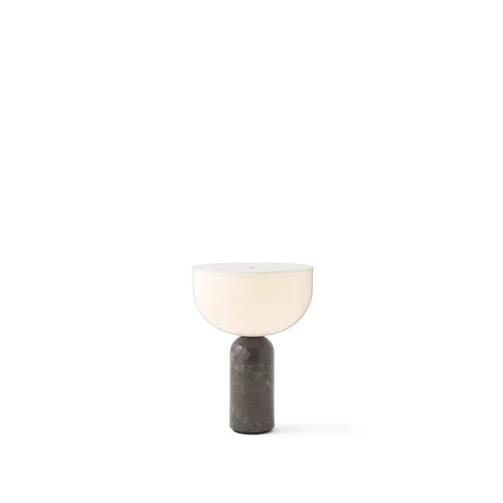 New Works Kizu Gris Du Marais Marmor – transportabel bordlampe — produktfoto