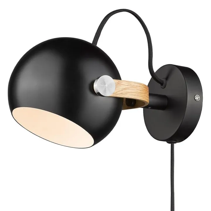 Halo Design D.C Ø12 Sort/Eg – væglampe — produktfoto