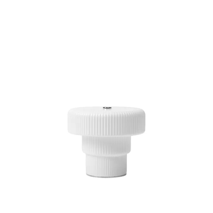 Ferm Living Ripple H10 Hvid – transportabel bordlampe — produktfoto