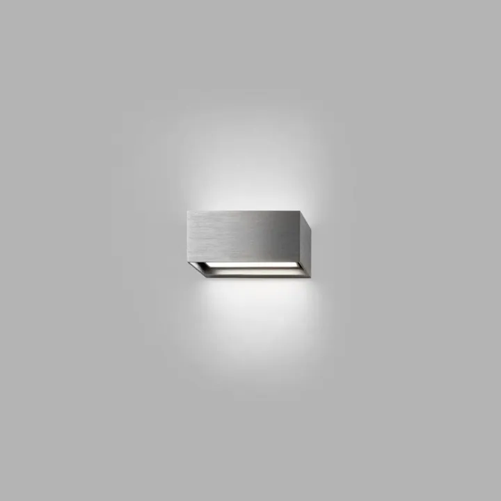 LIGHT-POINT LINEA W1 150 - Titanium – væglampe — produktfoto