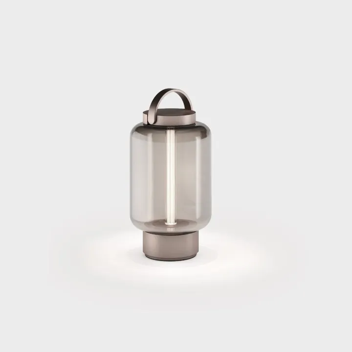Lampefeber Qu Lantern Lys Bronze - IP44.de – transportabel bordlampe — produktfoto