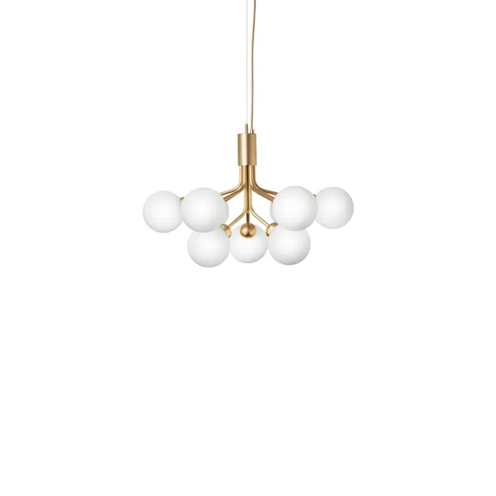 Nuura Apiales 9 Messing og Opal Glas – lysekrone — produktfoto
