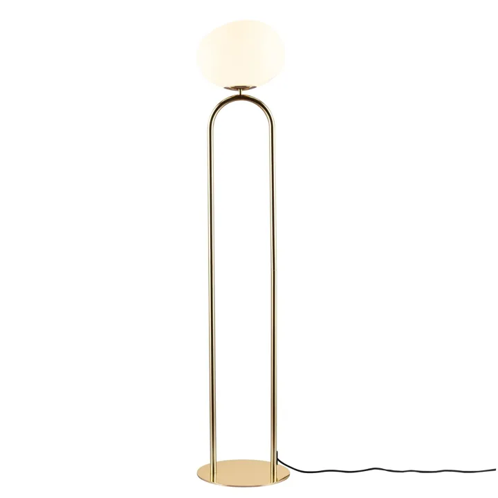 Design For The People Shapes Messing – gulvlampe — produktfoto