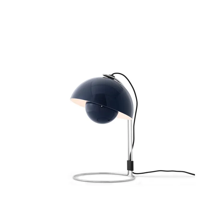 &Tradition Flowerpot VP4 Steel Blue – bordlampe — produktfoto