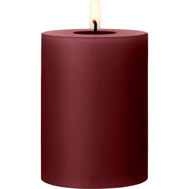 ester & erik LED bloklys, bordeaux, 10 cm – LED-stearinlys — produktfoto