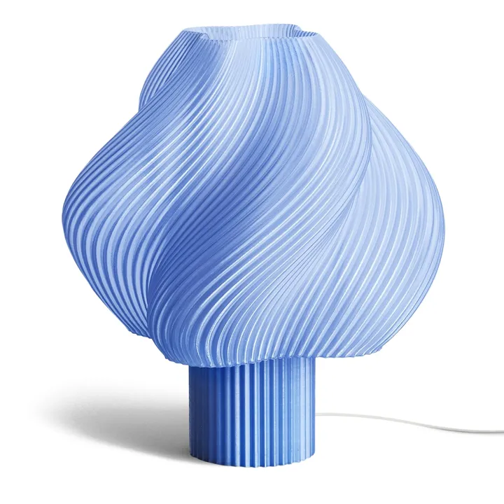 Créme Atelier Crème Atelier Soft Serve Mega Blueberry Sorbet – gulvlampe — produktfoto