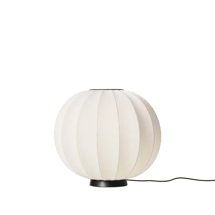Made By Hand Knit-Wit 60 Round Perle Hvid – gulvlampe — produktfoto