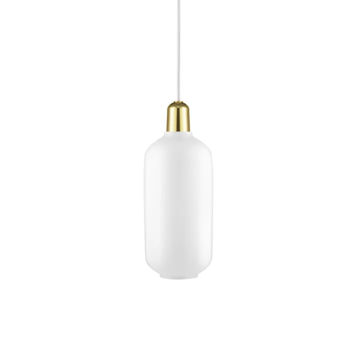 Normann Copenhagen Amp Stor Hvid/Messing – pendel — produktfoto