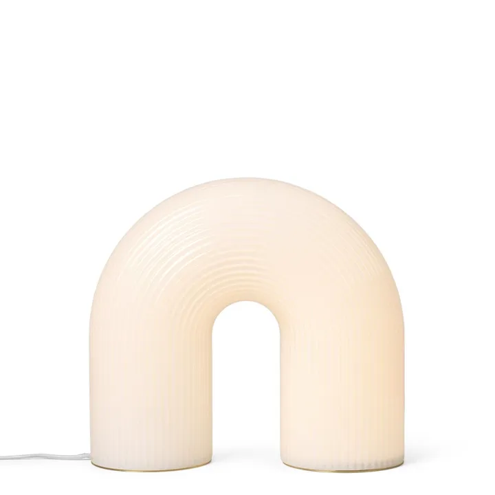 Ferm Living Vuelta Hvid – gulvlampe — produktfoto