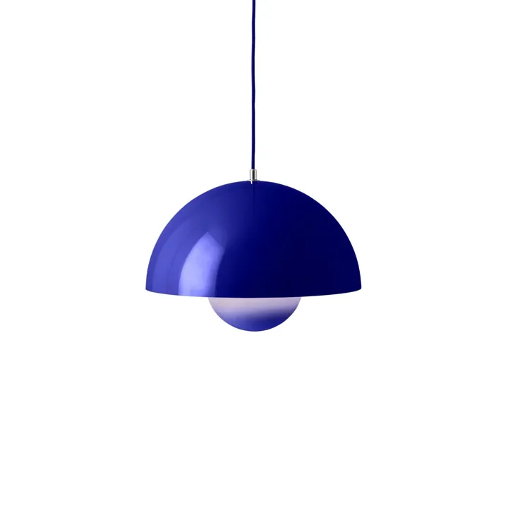 &Tradition Flowerpot VP7 Cobalt Blue – pendel — produktfoto