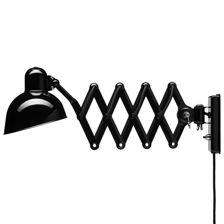 Fritz Hansen Kaiser Idell 6718 Sort – væglampe — produktfoto