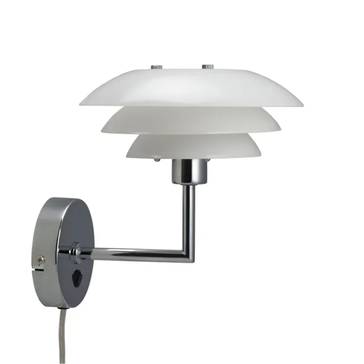 Dyberg Larsen DL20 Opal – væglampe — produktfoto