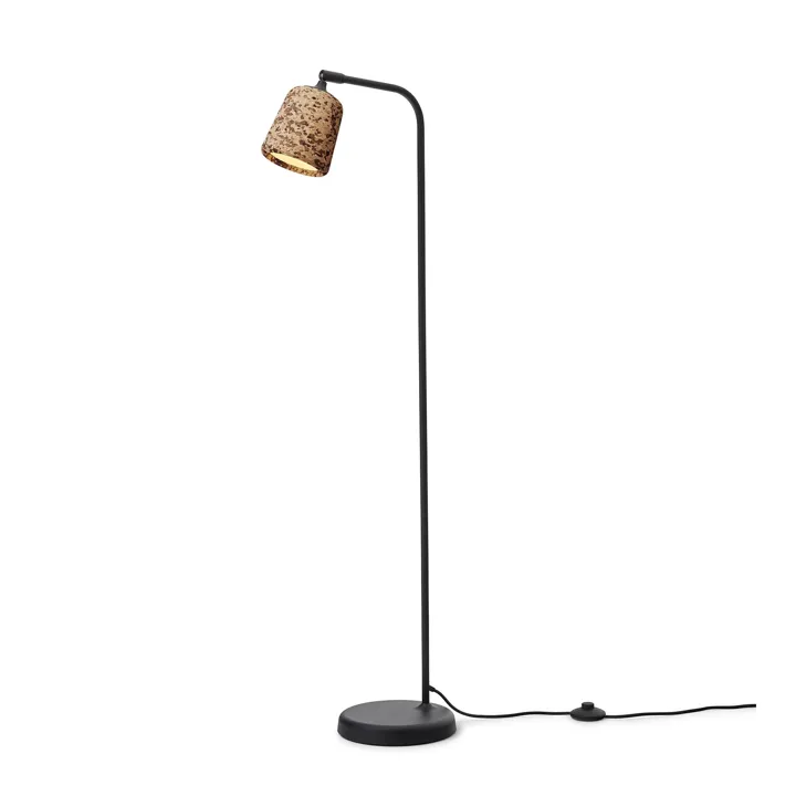 New Works Material Blandet Kork – gulvlampe — produktfoto
