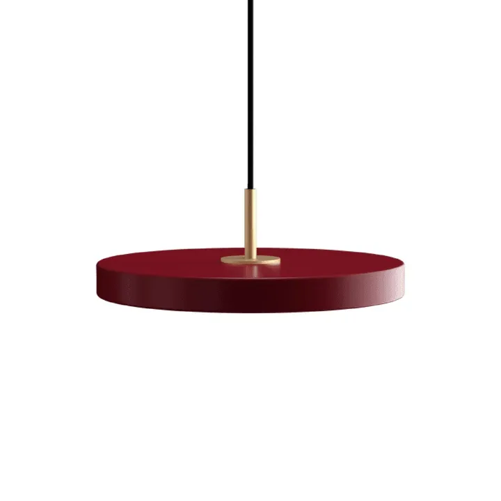 Umage Asteria Plus Mini Ruby Red/Messing – pendel — produktfoto