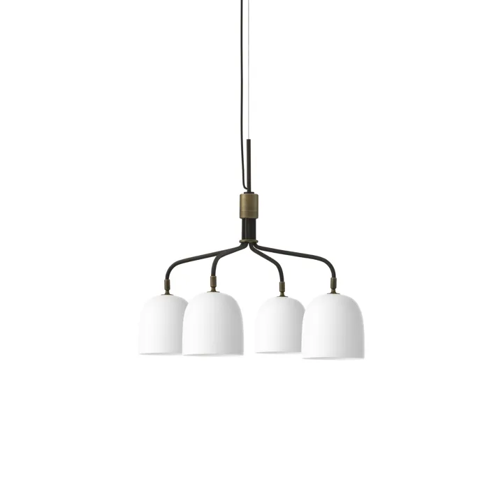 GUBI Howard 4 Arm Kort Bone China – lysekrone — produktfoto