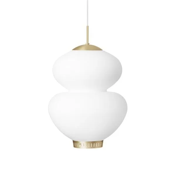 LYFA PEANUT 400 Opal/Messing – pendel — produktfoto