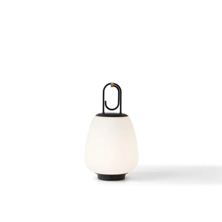 &Tradition Lucca SC51 Opal Glas og Sort – udendørslampe — produktfoto