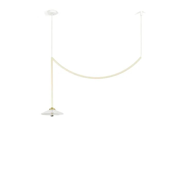 Valerie Objects Ceiling Lamp N°5 Ivory – loftlampe — produktfoto