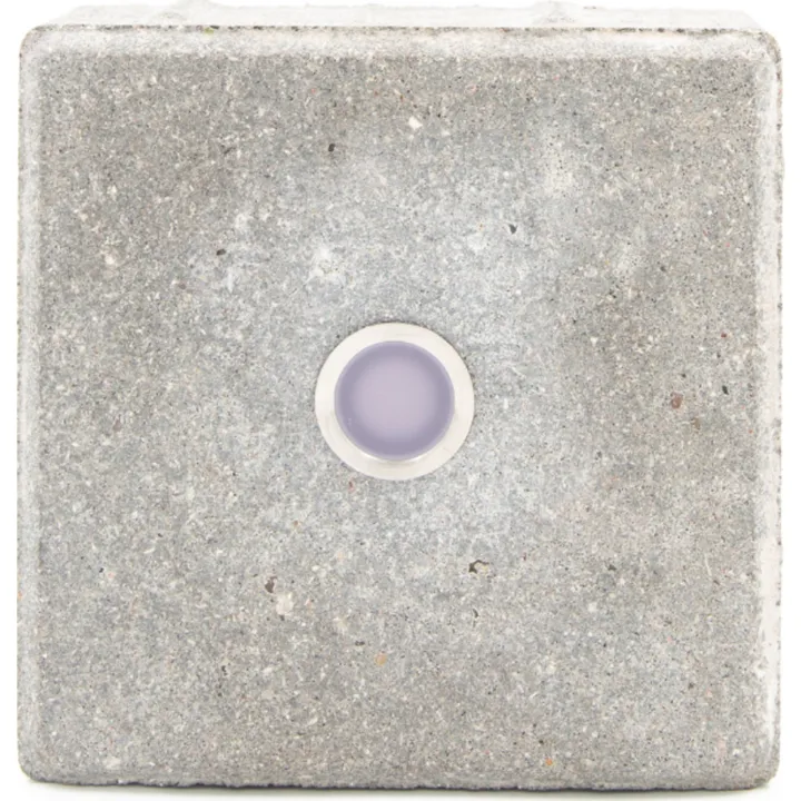 Light By Juul betonflise med Cosmos spot, grå, 15x15x5 cm – udendørslampe — produktfoto