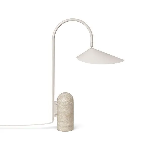 Ferm Living Arum Cashmere – bordlampe — produktfoto