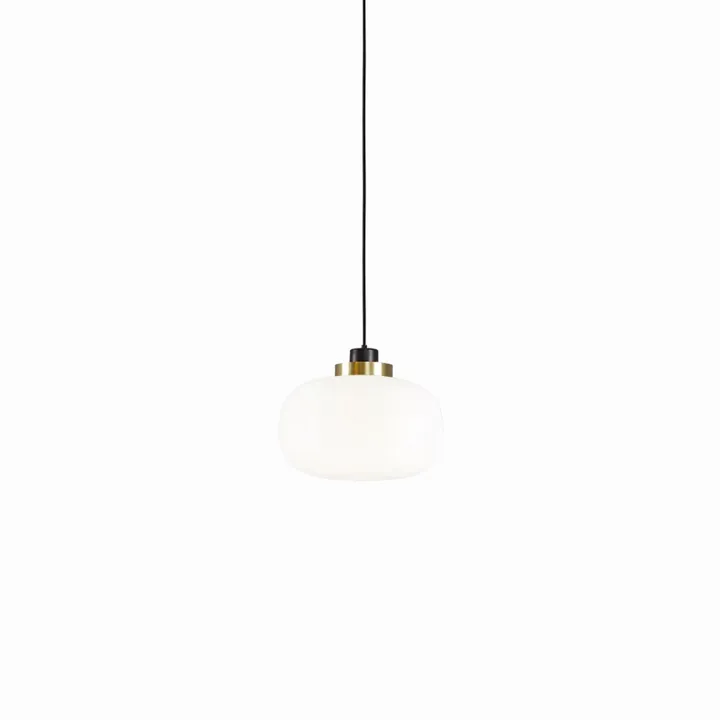 TOOY Legier 557.24 Ø35 cm Opal Hvid/Messing – pendel — produktfoto