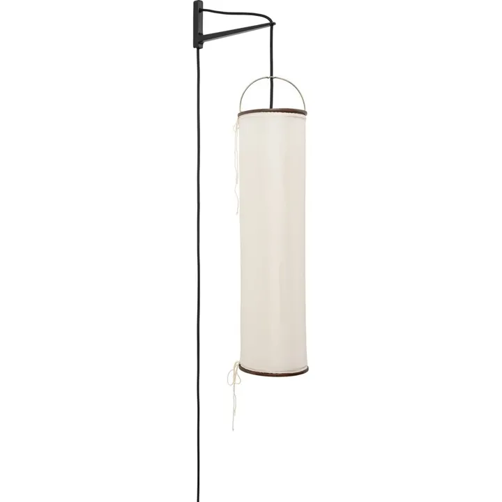 GUBI Silk Lantern Naturlig Hvid Silke/Sort – væglampe — produktfoto