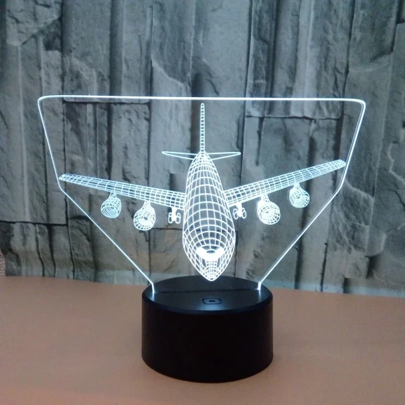 Flyvemaskine 3D lampe. Natlampe med en flot flyver. Farveskift mellem 7 farver. – dekorationslys — produktfoto