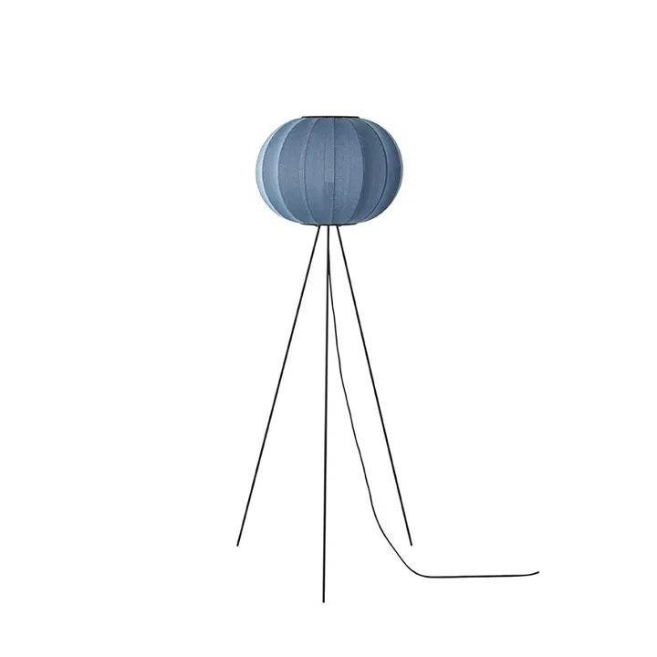 Made By Hand Knit-Wit Round Høj Ø45 Blue Stone – gulvlampe — produktfoto