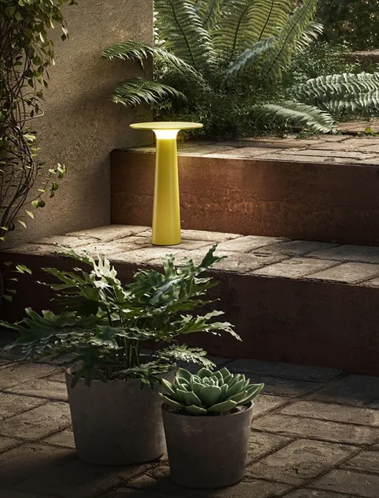 IP44.de Lix batterilampe / , sun – transportabel bordlampe — produktfoto