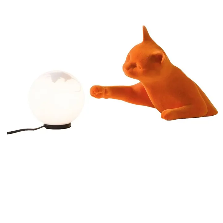 Karman Maoo Orange Velvet – bordlampe — produktfoto