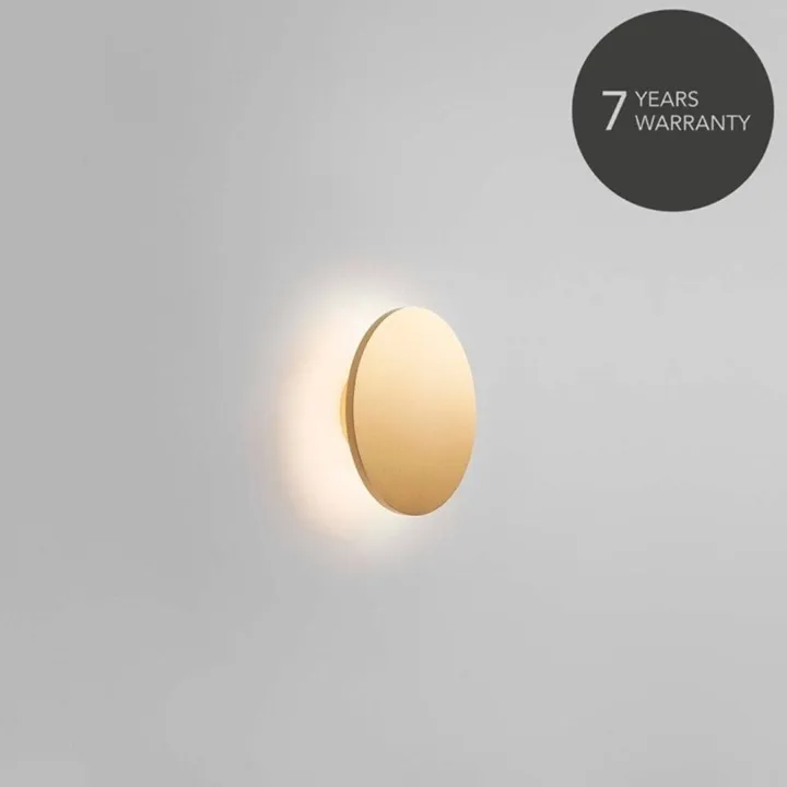 LIGHT-POINT Soho W2 LED Guld LIGHT-POINT – væglampe — produktfoto