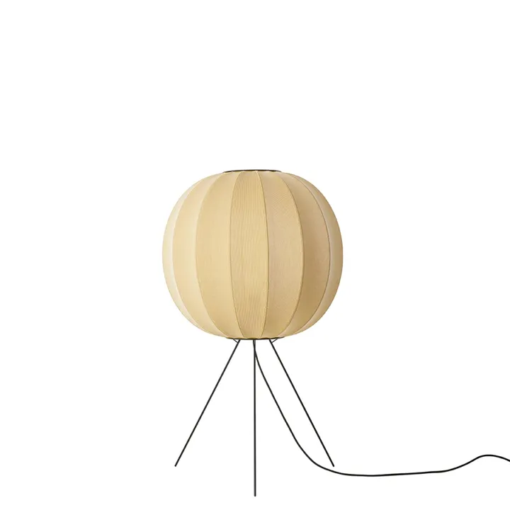 Made By Hand Knit-Wit Round Ø60 Medium Sunrise – gulvlampe — produktfoto