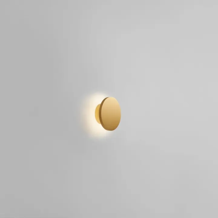 LIGHT-POINT Soho W1 LED Guld LIGHT-POINT – væglampe — produktfoto